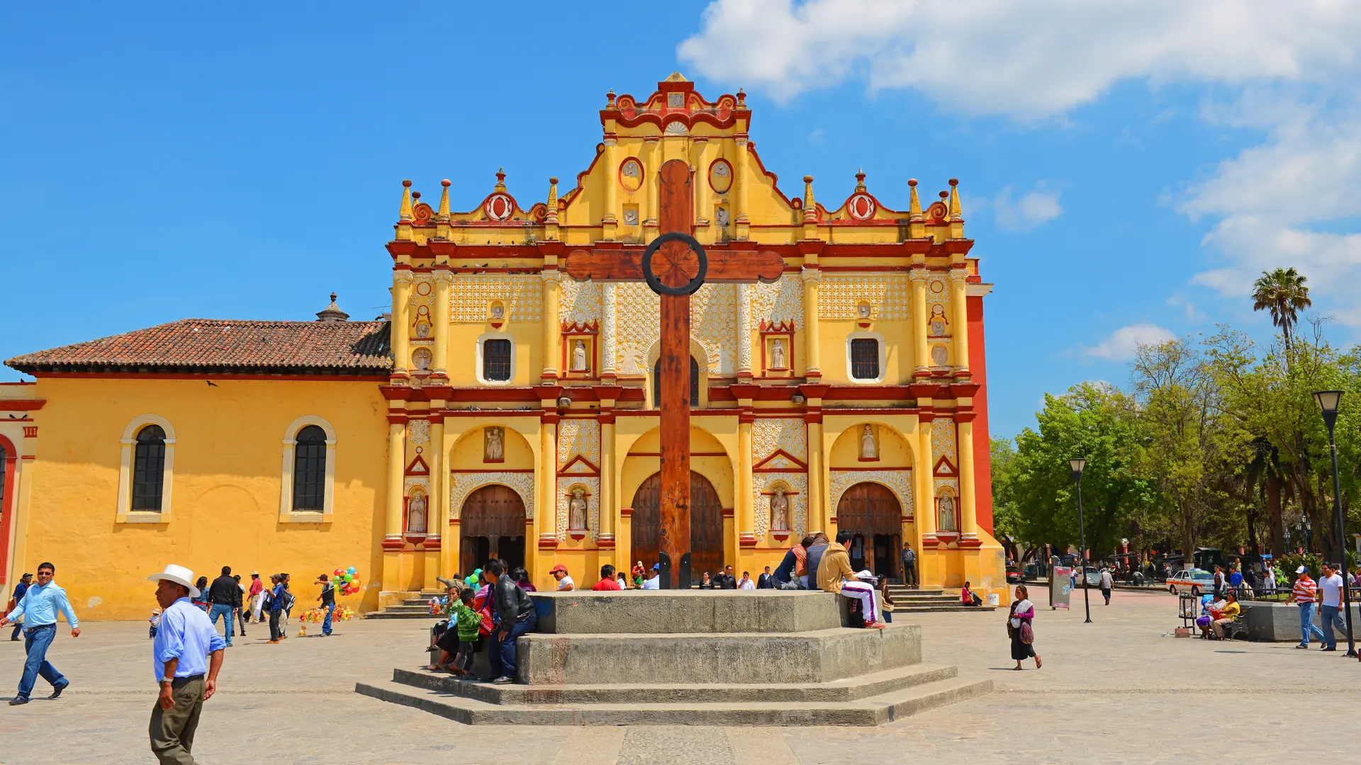 San Cristobal de las Casas - Er en lille perle fra den spanske kolonitid med et virvar af brolagte gader, der kantes af pastelfarvede huse og fører til smukke pladser med markeder og gamle kirker