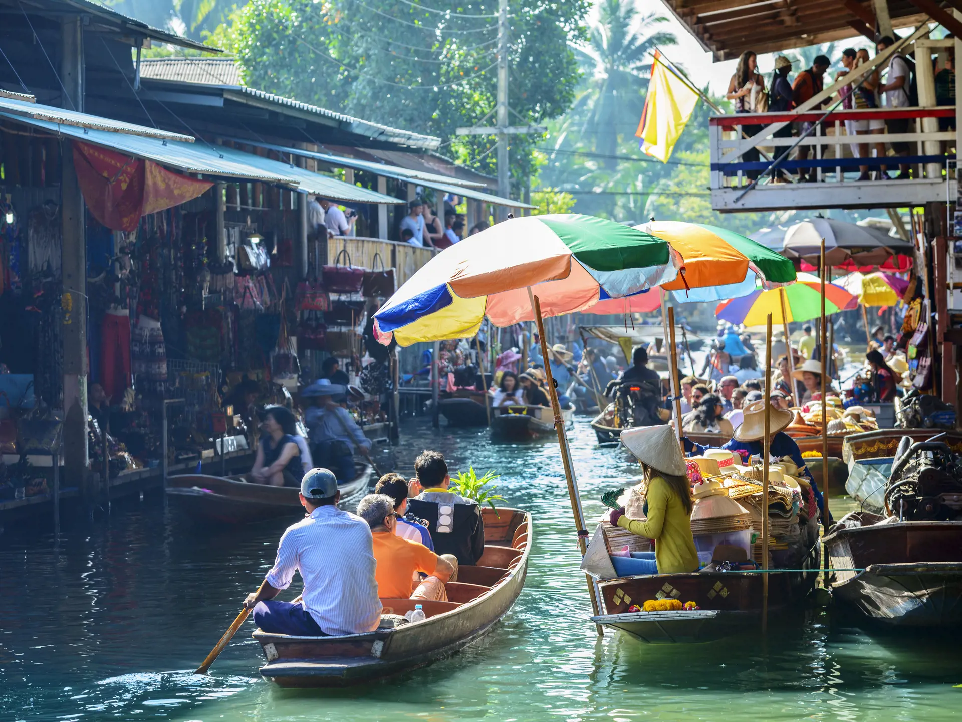 Damnoen Saduak Floating Market, tourists visiting by boat, located in Bangkok, Thailand. - Billede.jpg