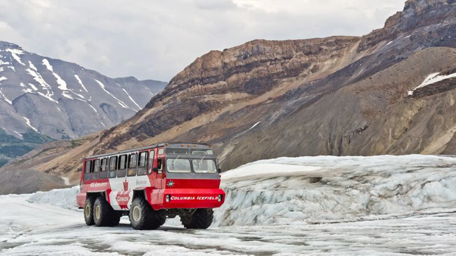 COLOMBIA ICEFIELD -  tag turen op til gletsjeren i et af de science fiction agtige køretøjer, Check Point Travel