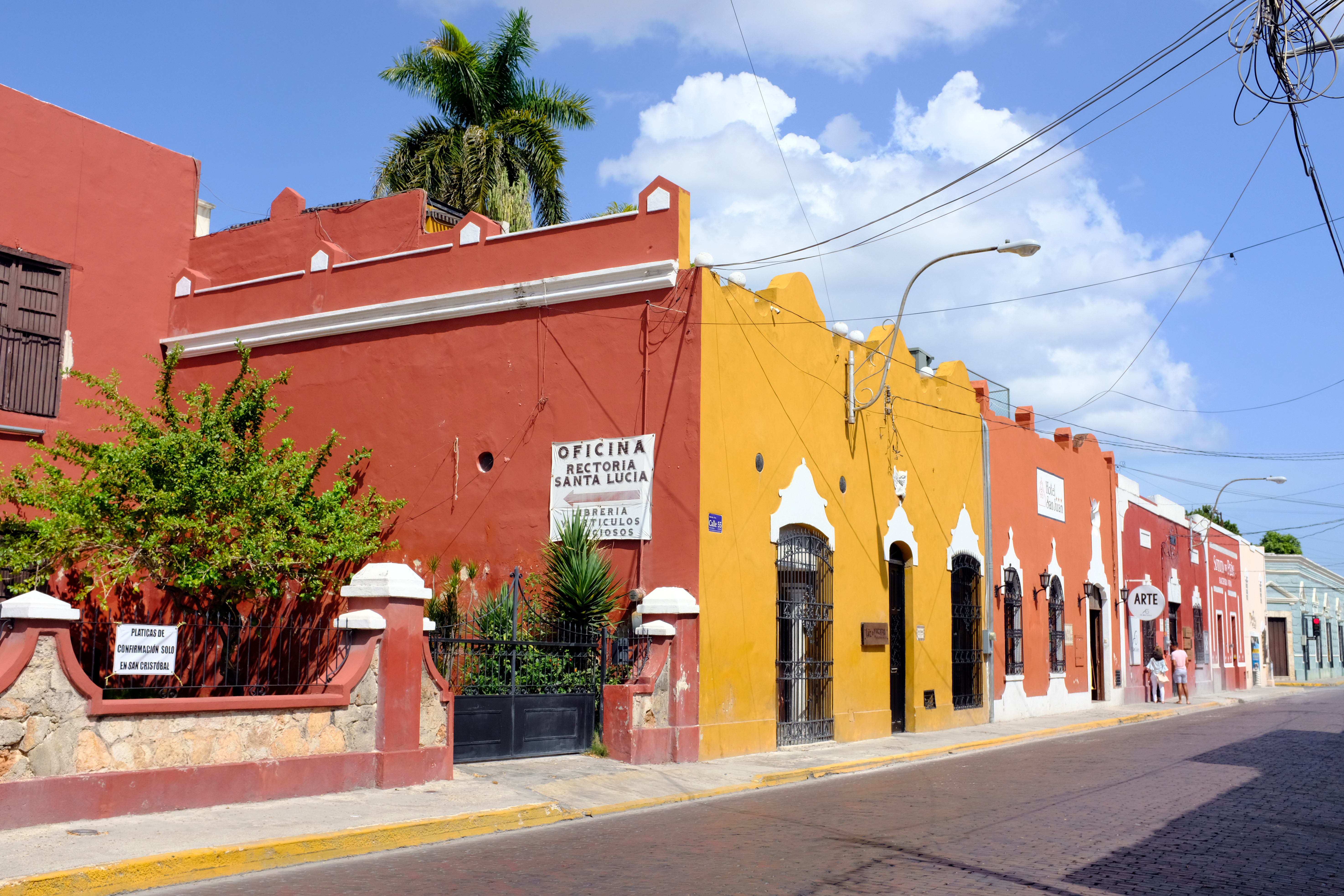 Shutterstock 1630772875 Merida, Yucatan, Mexico October 2019 Colonial Style Buildings In Pastel Colors In Downtown Merida, The Capital Of Yucatán Peninsula.