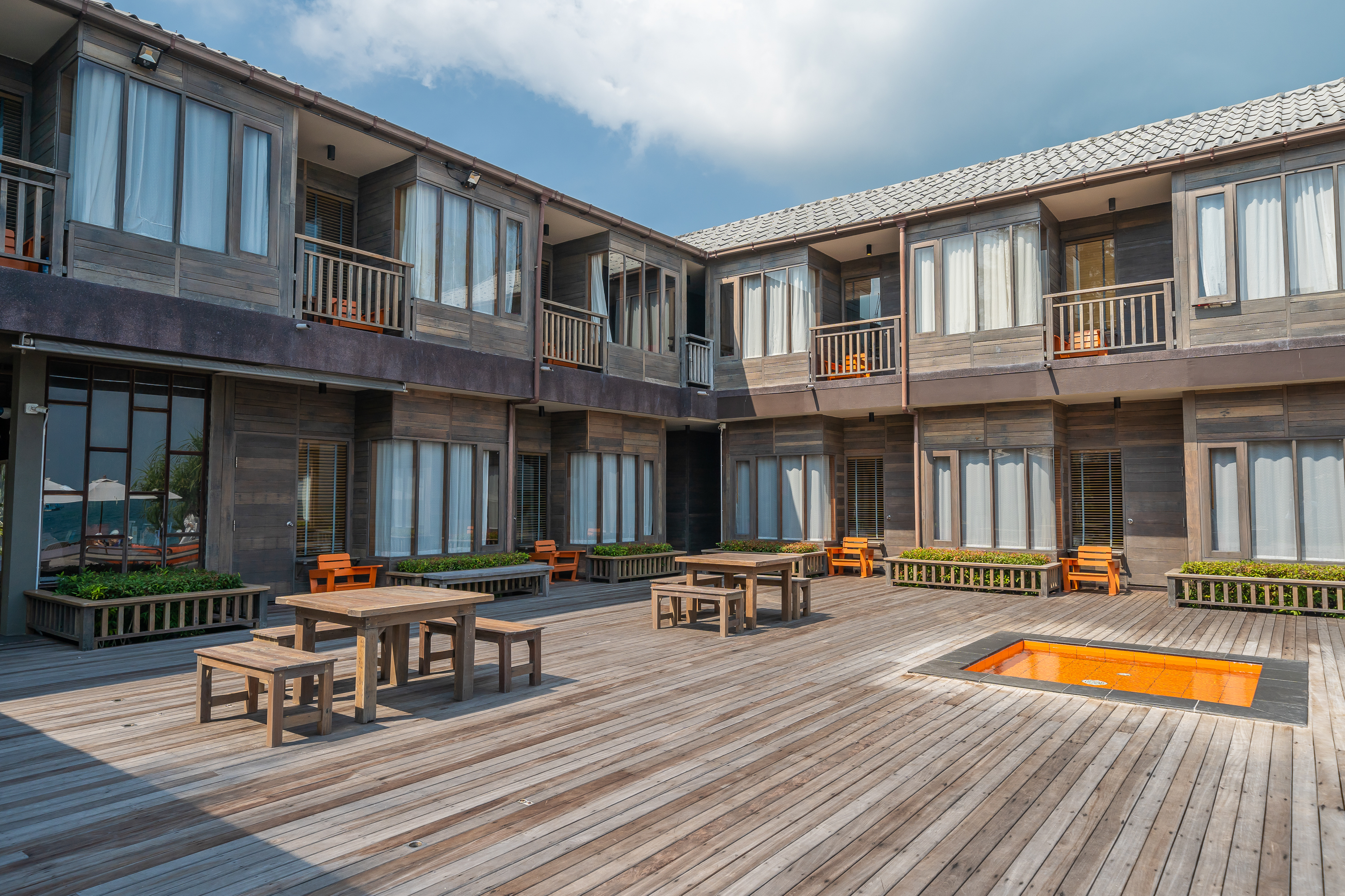 Deluxe Seaview Landscape