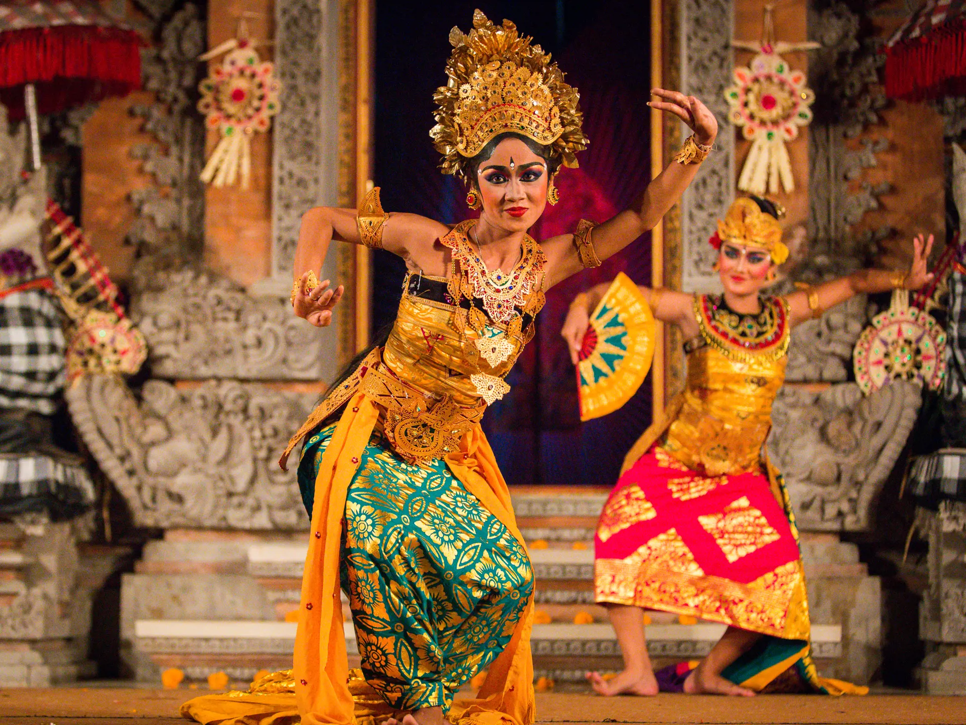 KULTUR - På rejsen oplever I også den rige balinesiske kultur, der rummer masser af ritualer, smukke dragter, templer og meget mere.