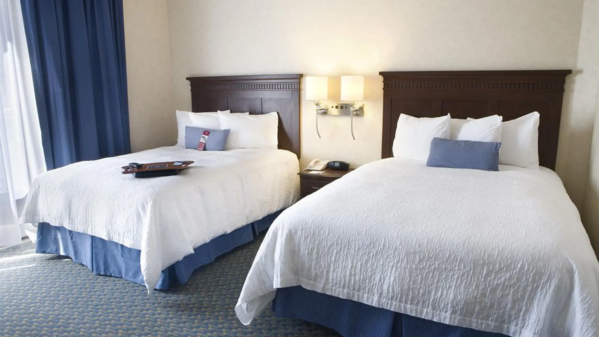 Hamptonn Inn & Suites Mex City - 2 DBL beds.jpg