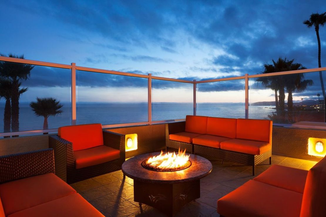 rooftop-terrace-at-night_orig.jpg