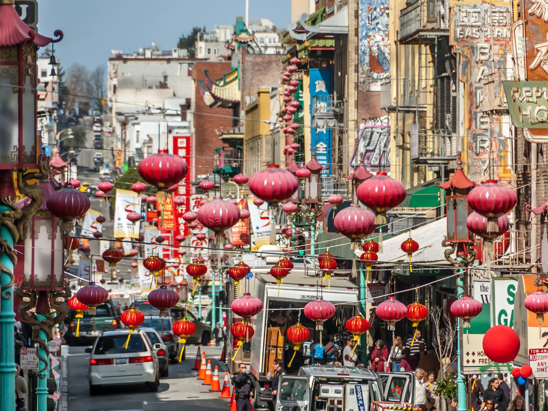 Chinatown i San Francisco - shutterstock_172140044.jpg