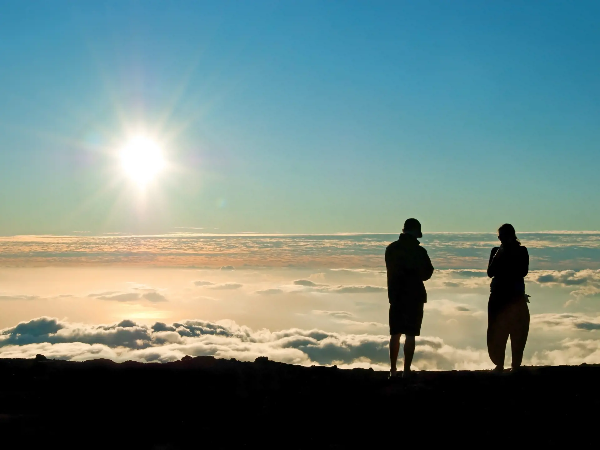 MAUI - solopgangen fra toppen af Haleakala vulkanen er et uforglemmeligt syn og bør opleves, Check Point Travel