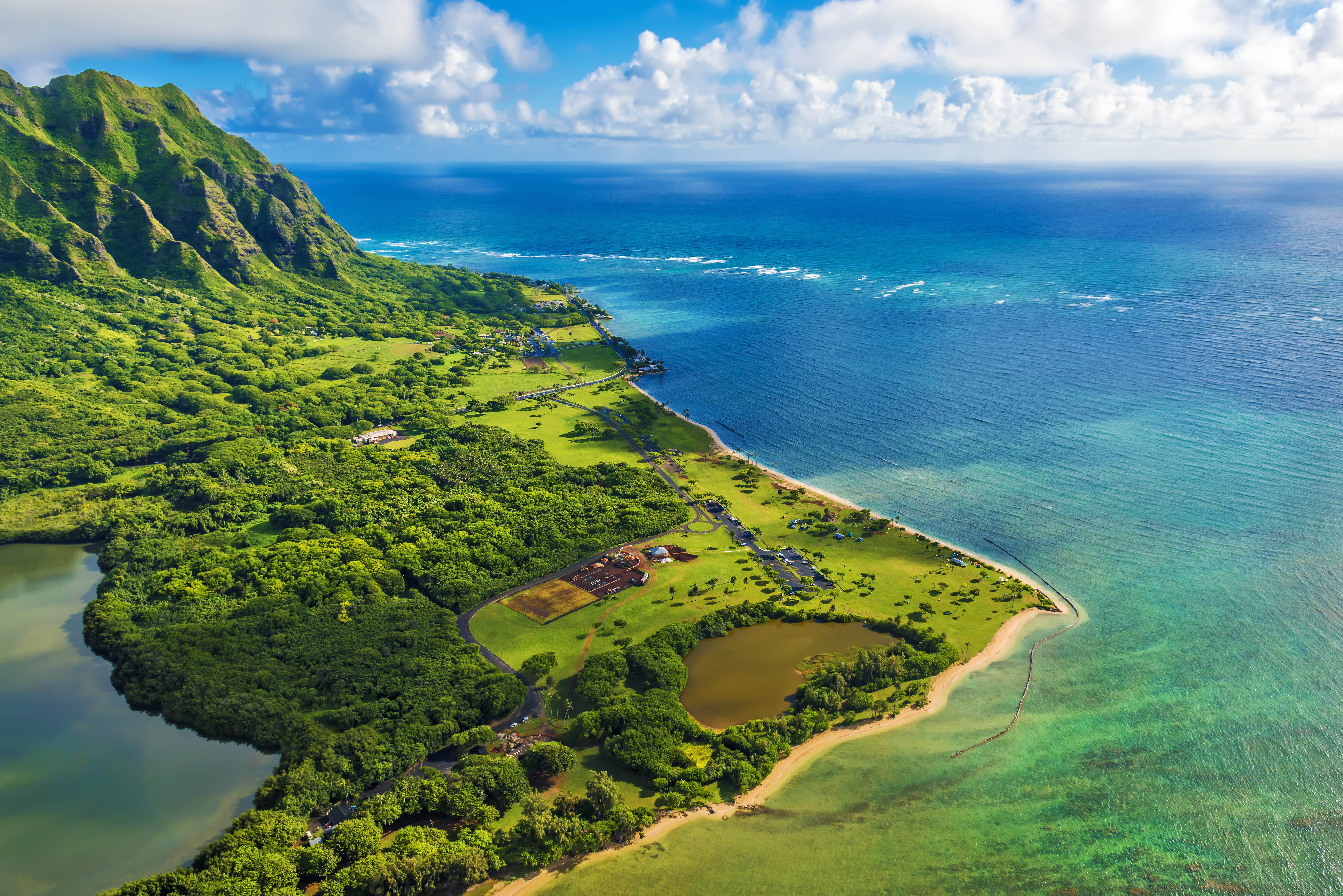 Aerial view of Kualoa Point at Kaneohe Bay, Hawaii, Oahu, Hawaii, USA - Billede.jpg