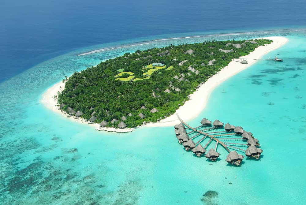 coco_palm_dhuni_kolhu_resort_maldives.jpg