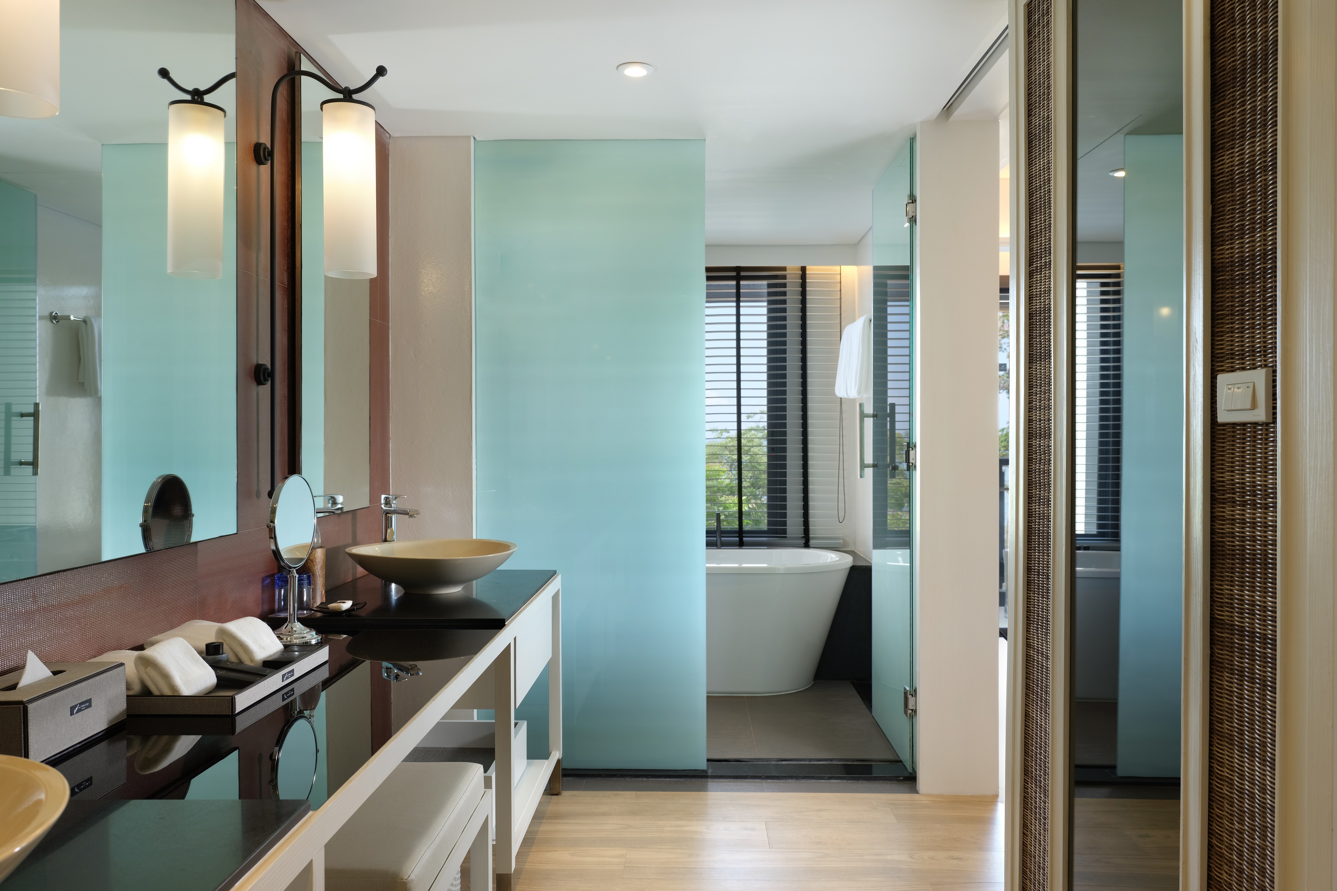 Bathroom Amenities.jpg