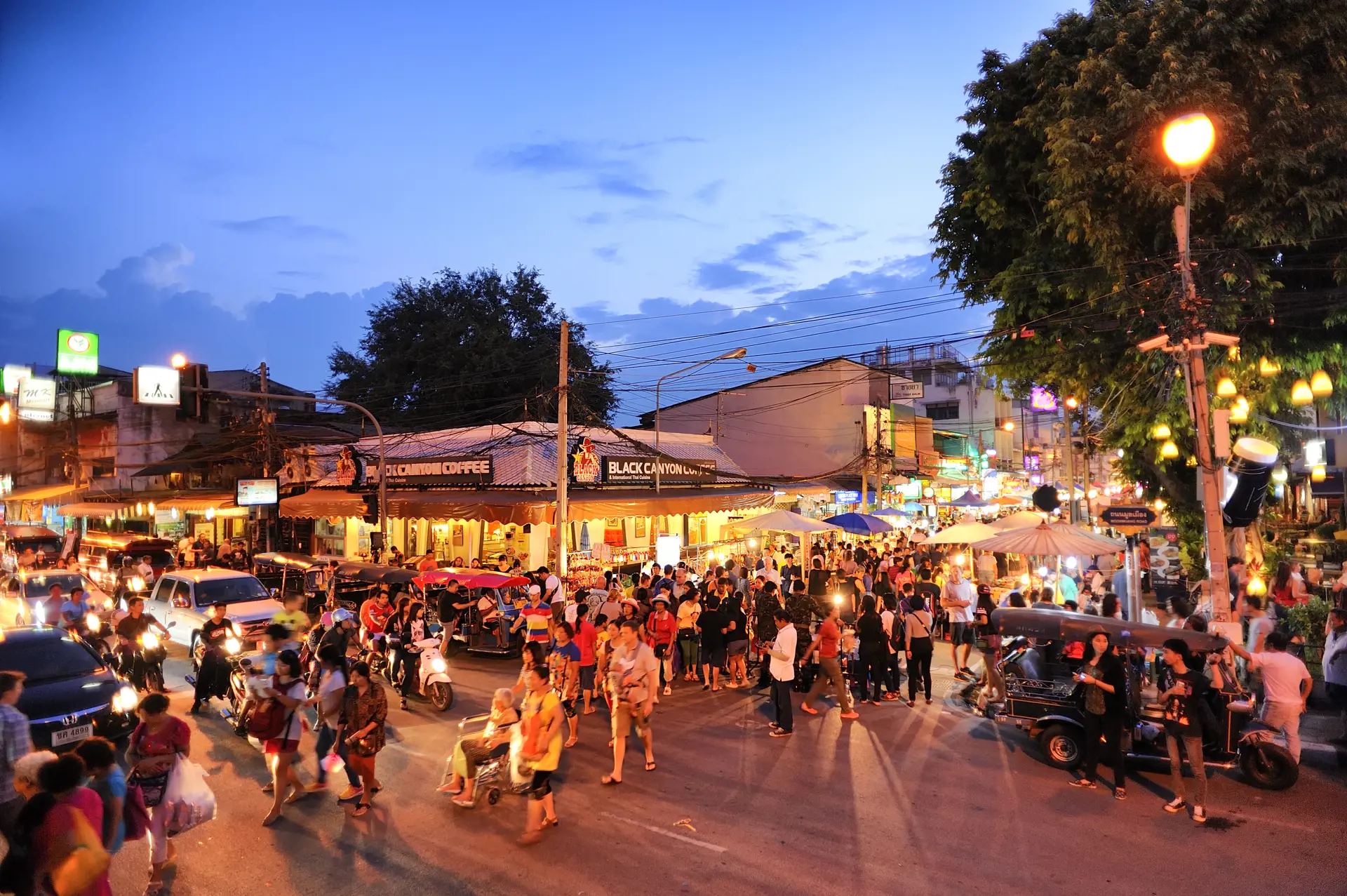 Chiang Mai night market.jpg