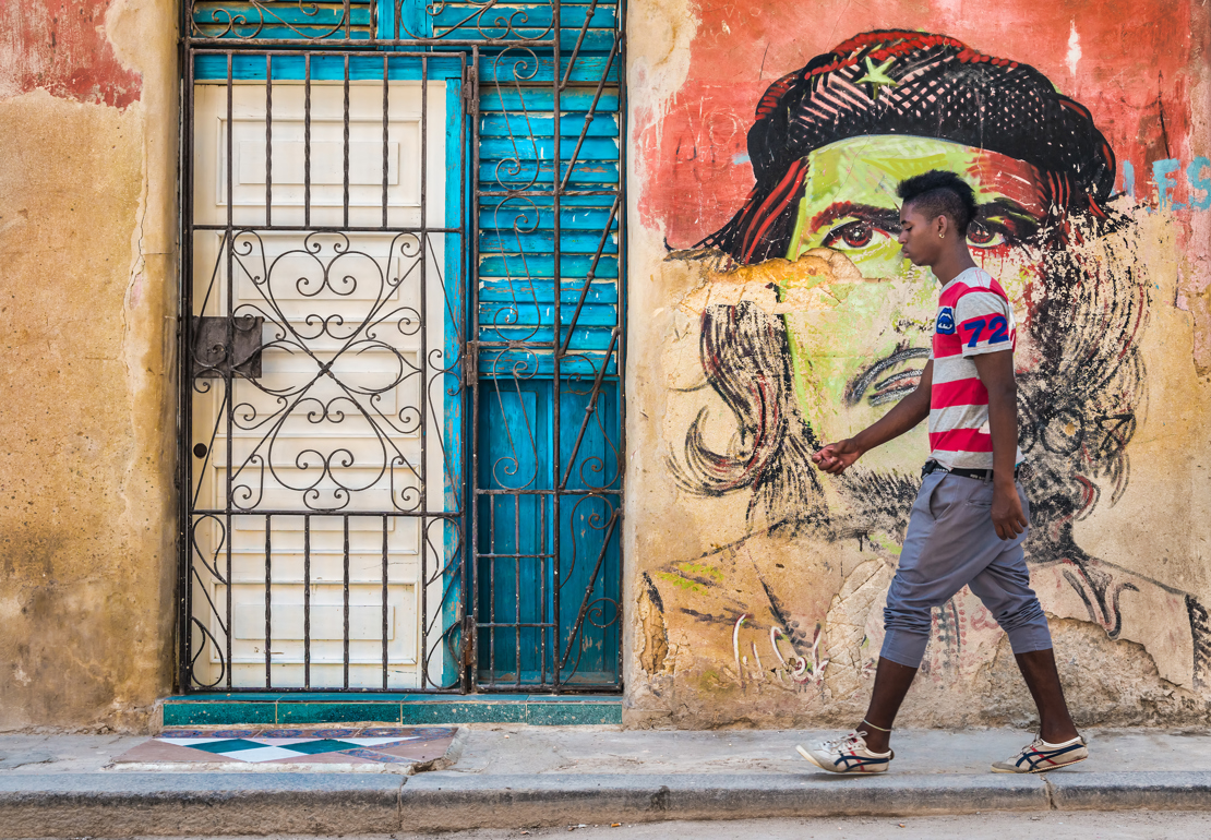 HAVANNA - de gamle revolutionshelte fejres fortsat og ses ofte som kunstneriske vægmalerier rundt om i byen, Check Point Travel