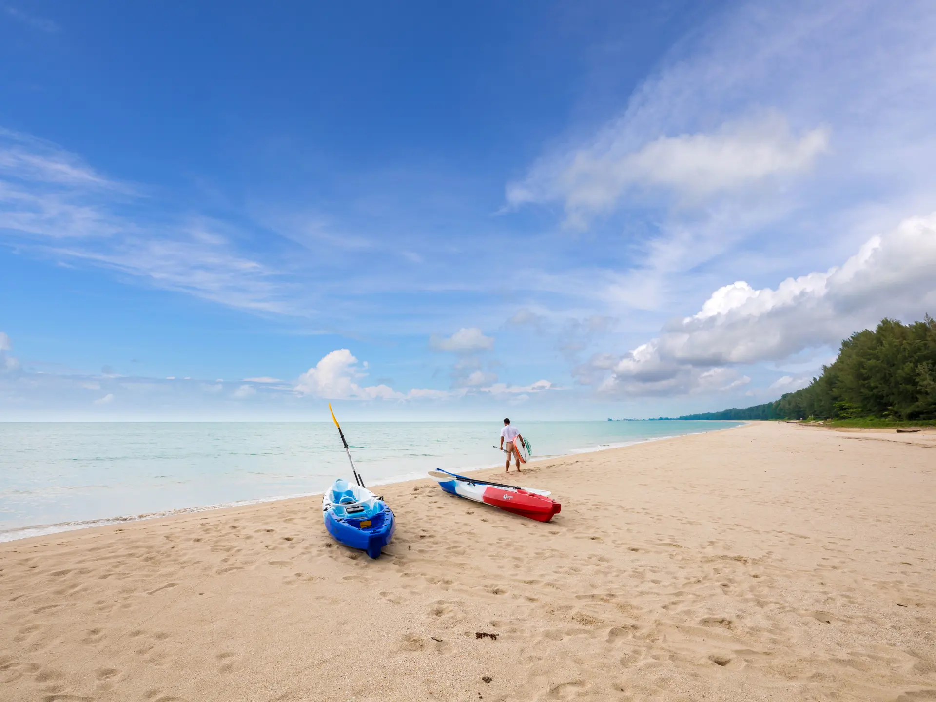 Poolside wing_003.jpg