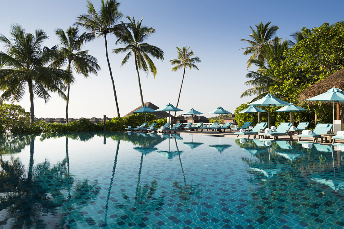 81454566-H1-AVEL_Dhoni_Pool_01_G_A_H.jpg