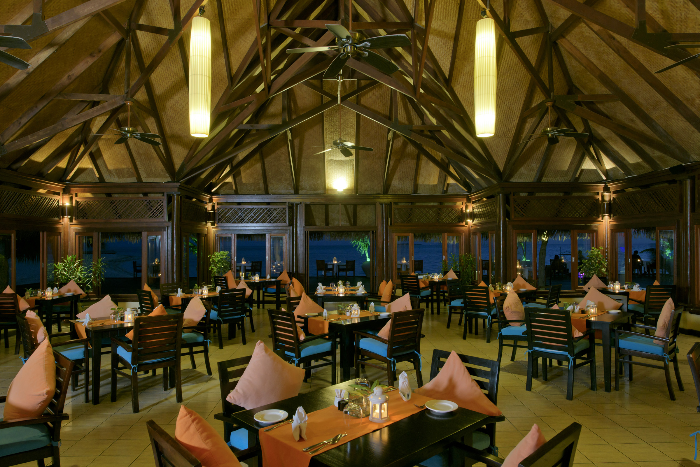 060416 Olhuveli 1160