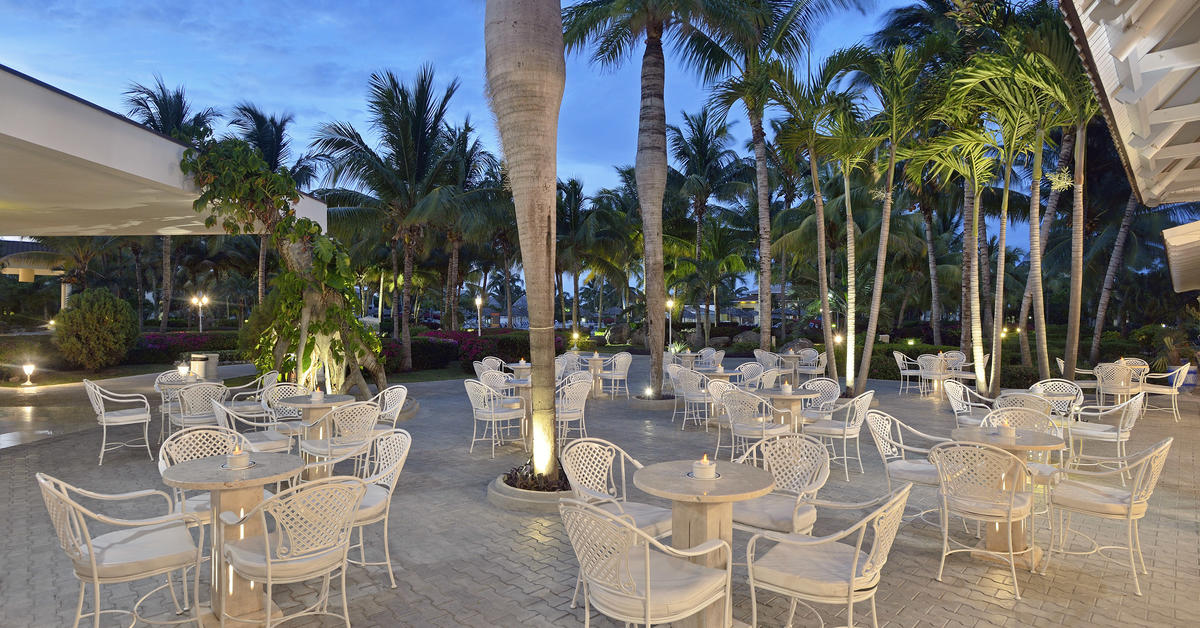 310Meliacayosantamaria Lobby+Bar+San+Juan+Terrace