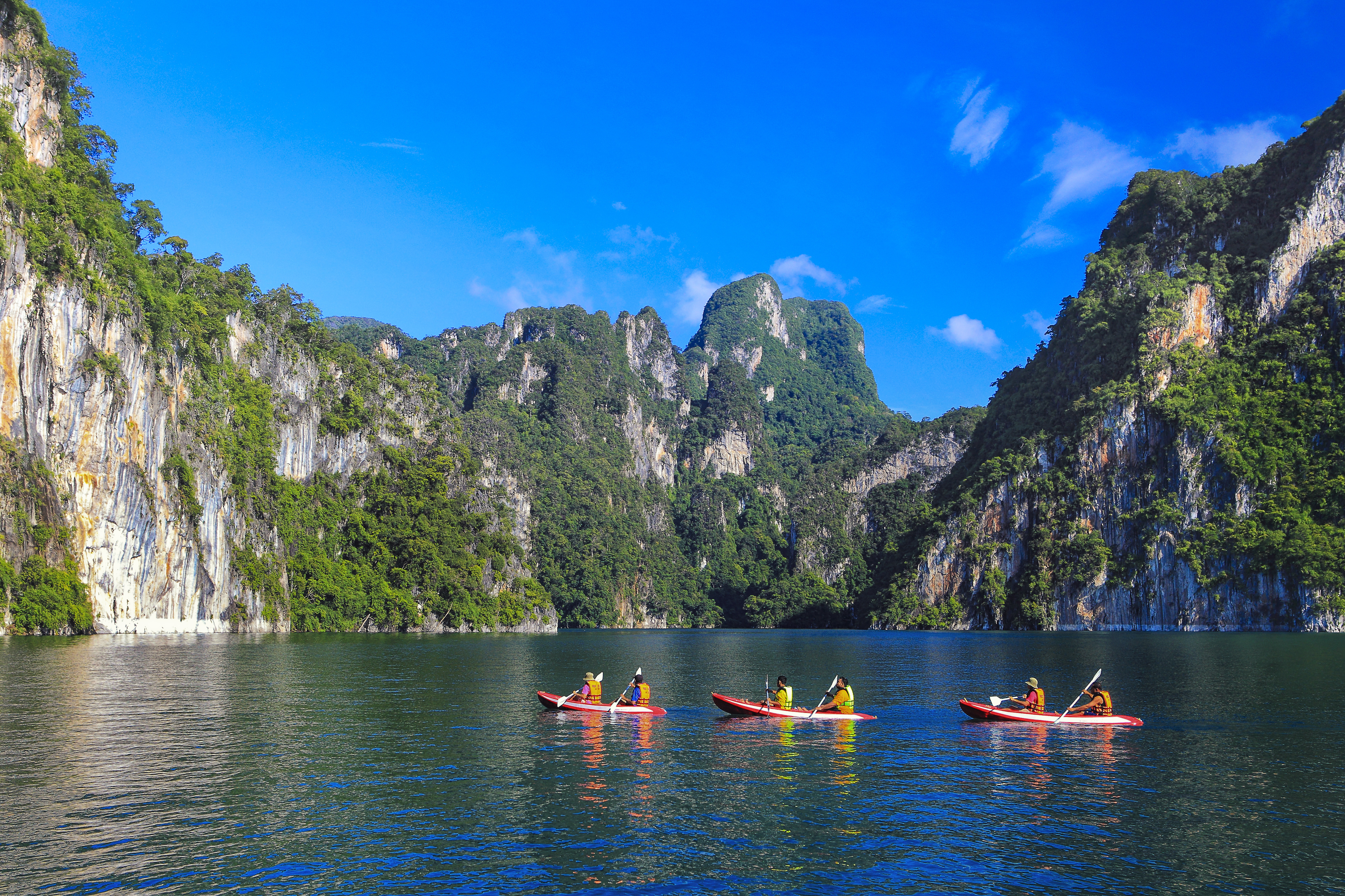 175.Surat Thani Rajjaprabha Dam (Cheow Lan Lake), Khao Sok National Park 047BS
