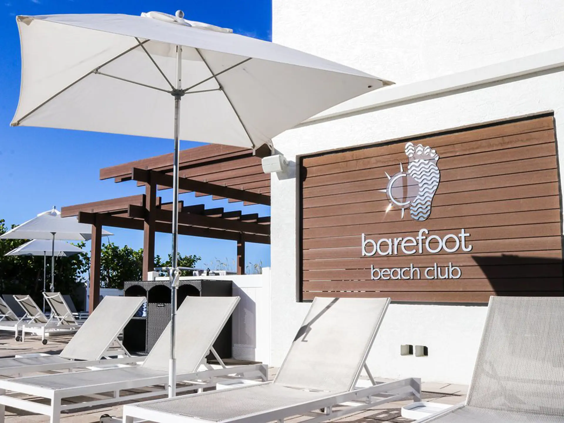 Barefoot Beach Club