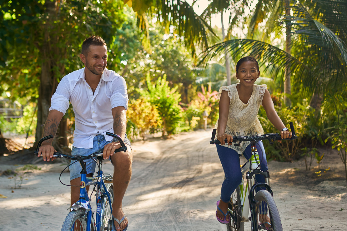BIKES COUPLE