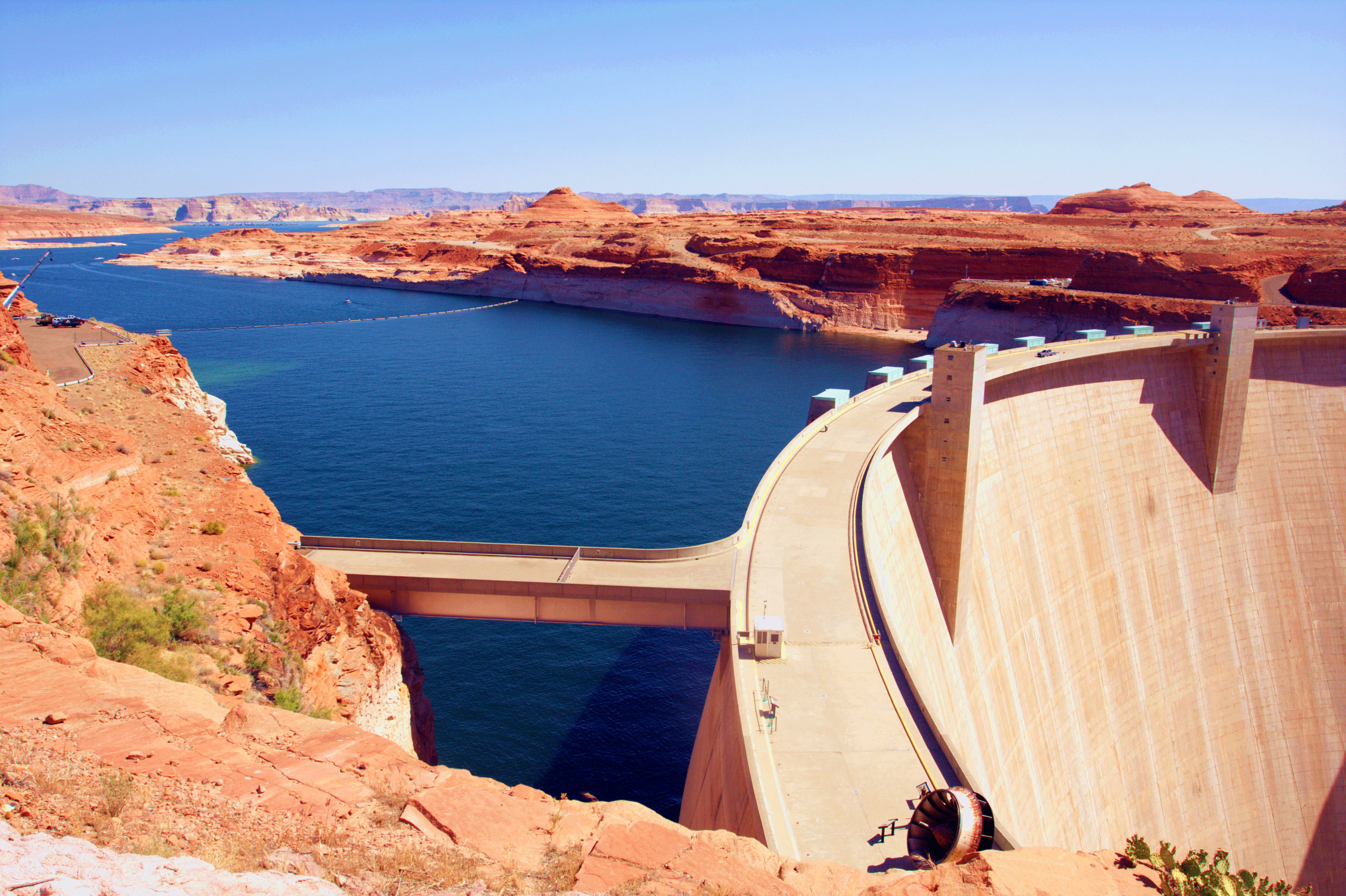 shutterstock_109400015 Lake Powell and Glen Canyon Dam in the Desert of Arizona,United States.jpg