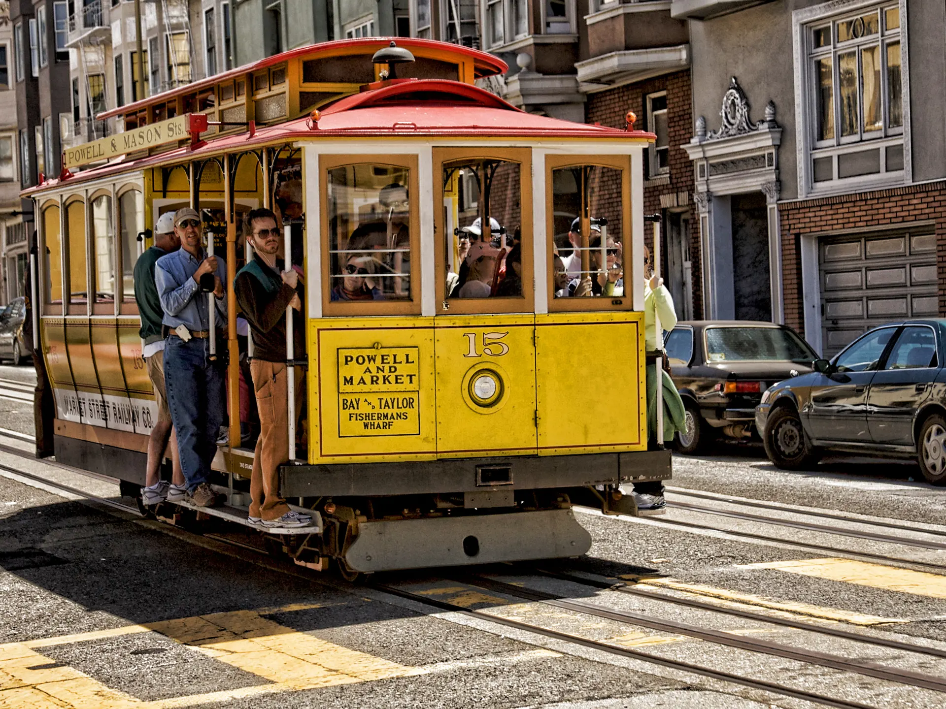 SAN FRANCISCO - bliver du lidt træt i benene bå byrundturen kan du altid tage en af de historiske sporvogne, Check Point Travel
