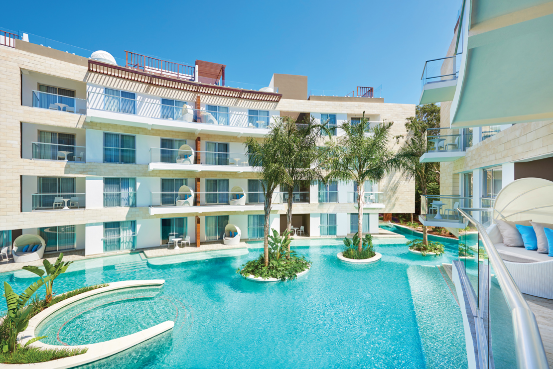TFB Essence Pool View 1513 1 Room View