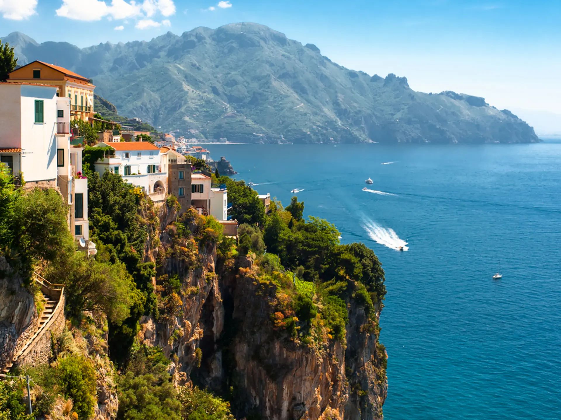 Shutterstock 164585255