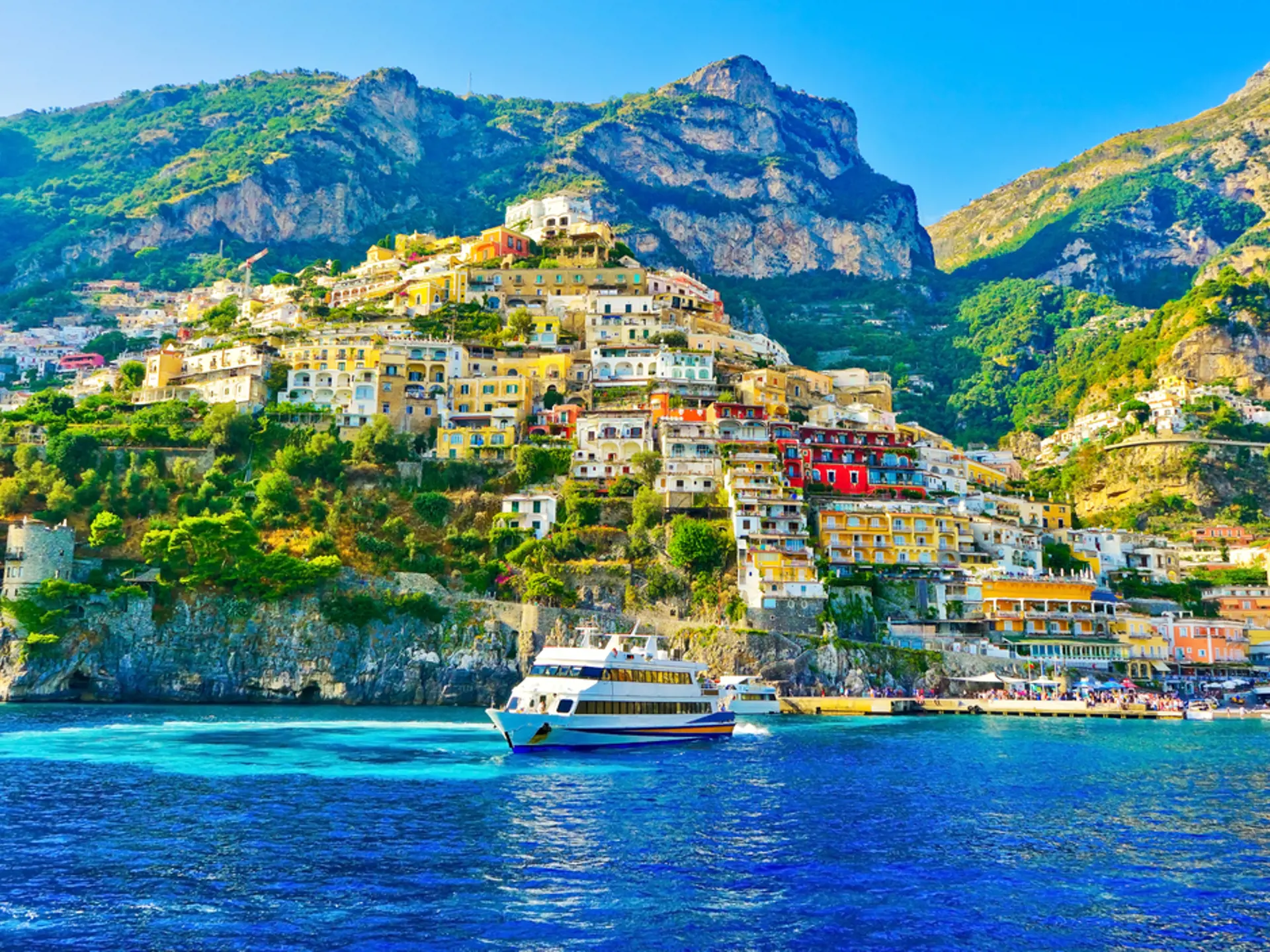 Tag på bådtur til kystbyen Positano