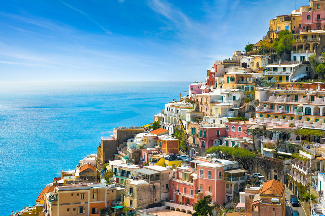 Shutterstock 1690989760