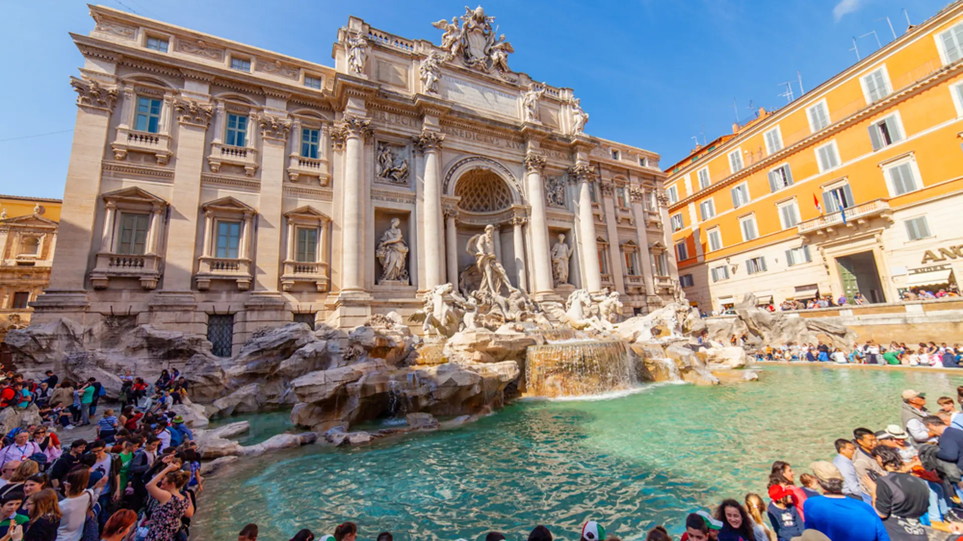 Shutterstock 1710426346