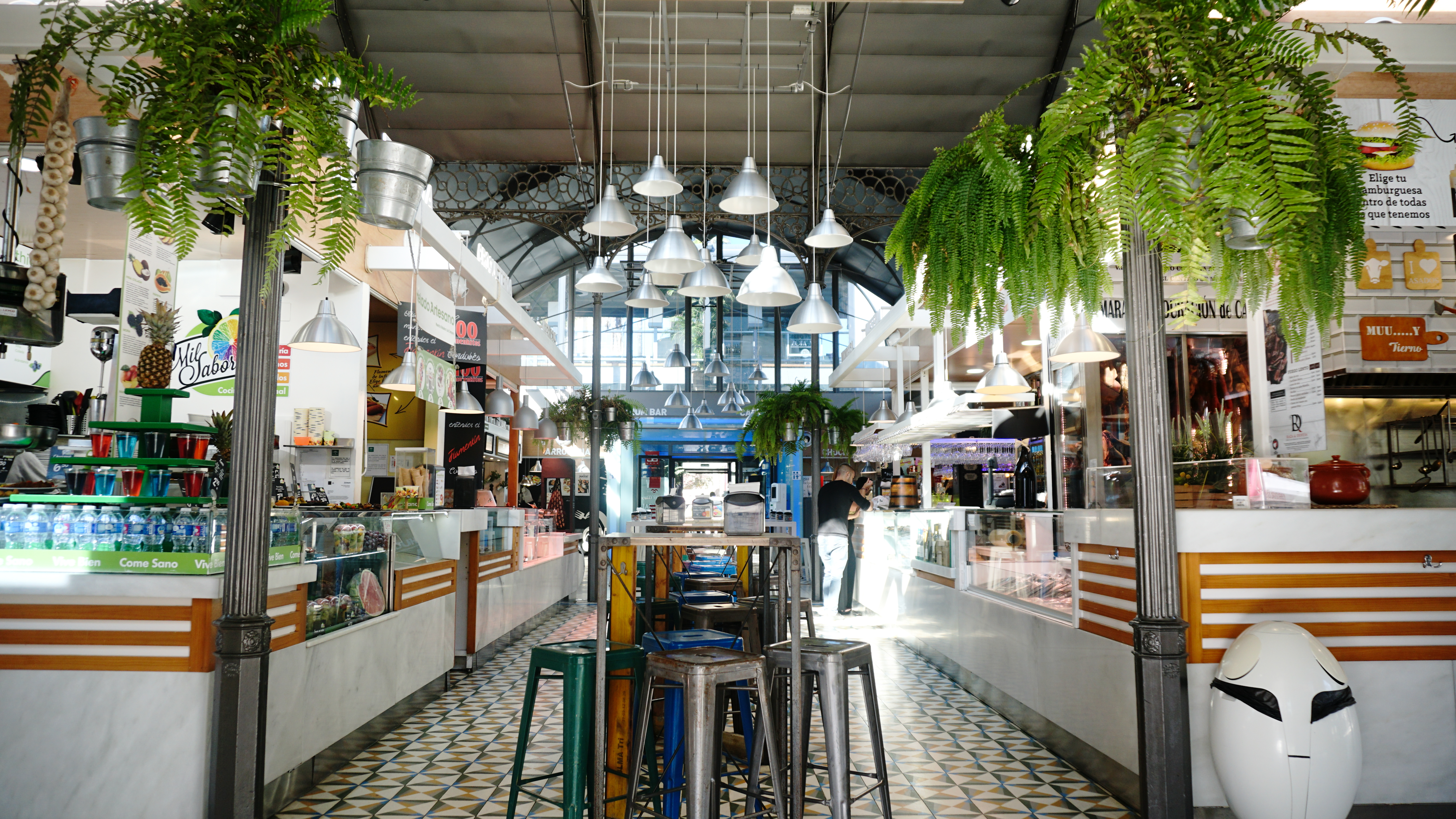 Mercado Victoria Cordoba Shutterstock 1035273160