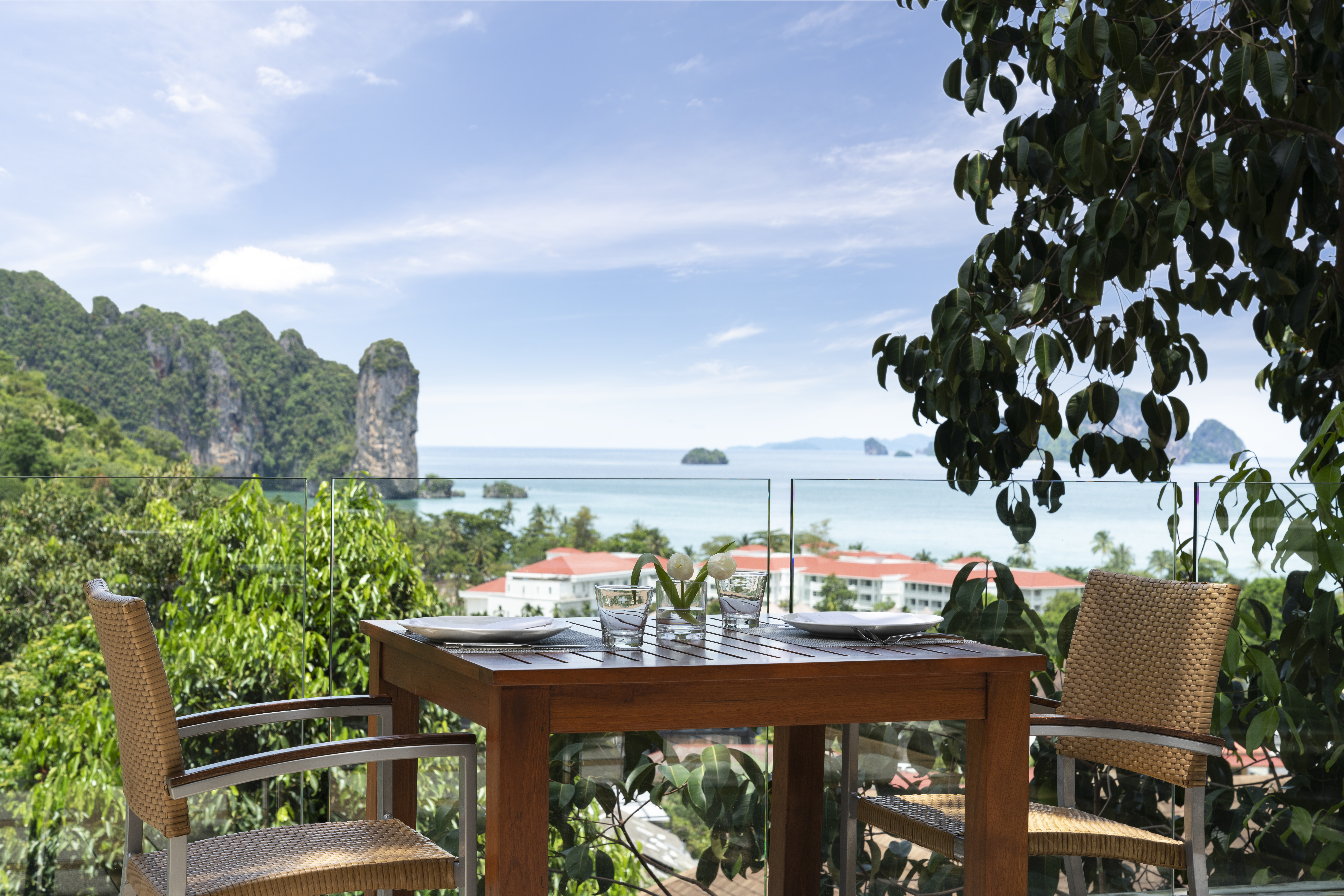 Avani Ao Nang Cliff Krabi Resort Barlounge Orchid Pool Bar Table Setup1 Closeup Seaview