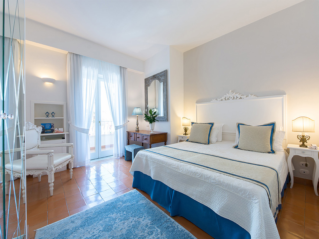 Der er flotte værelser på det 4-stjernede Hotel Villa Romana