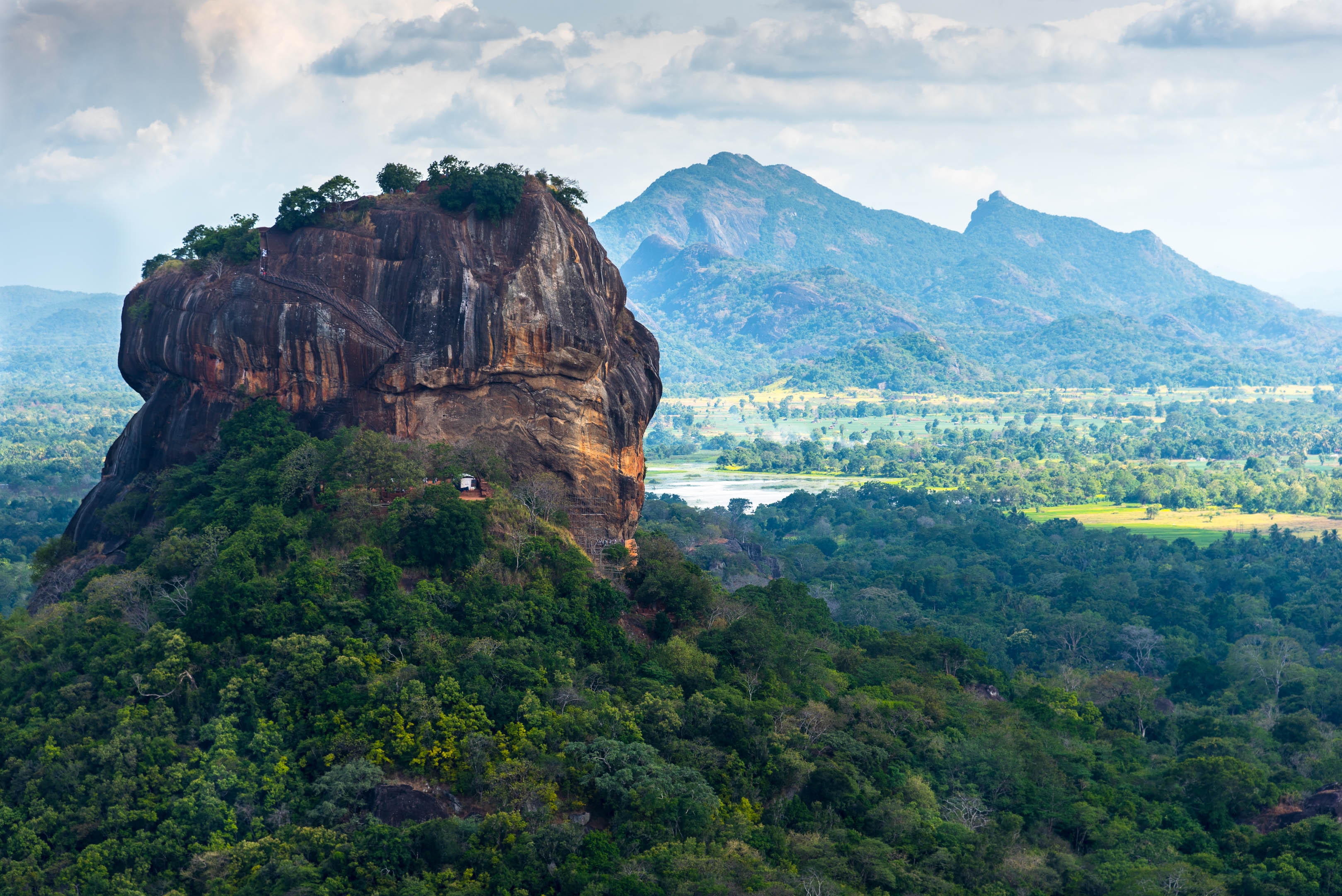 Shutterstock 523787728 Sigiriya Lion Rock