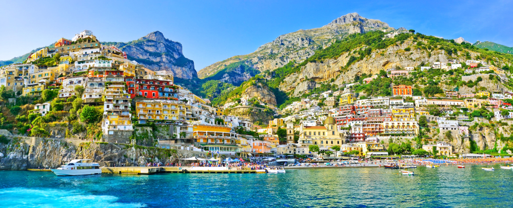 Tag båden fra Minori til Positano og se Amalfikysten fra søsiden 