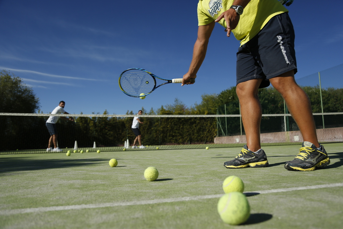 Måske frister et slag tennis