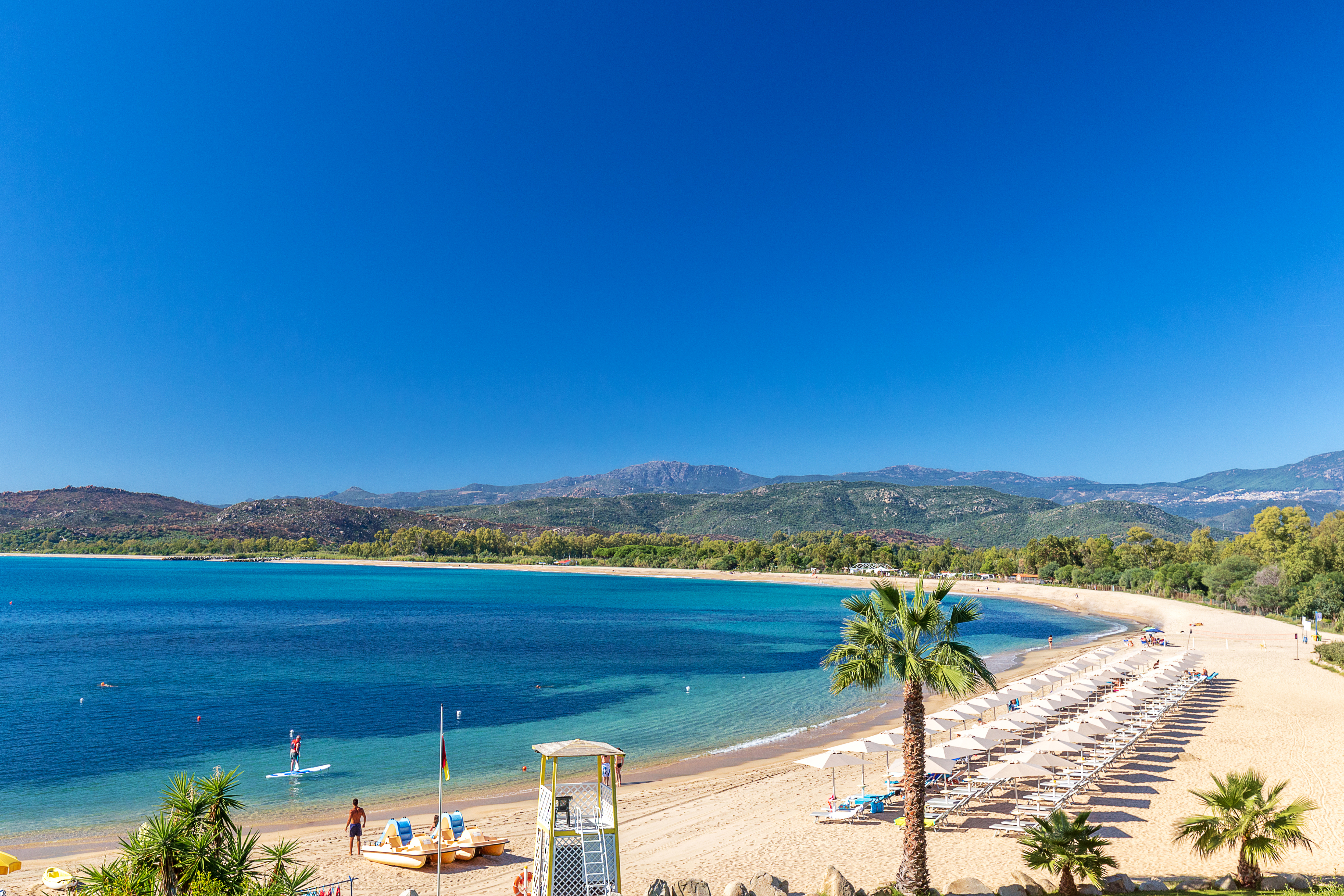 Morgenkig til den skønne strand ved Hotel Club Saraceno