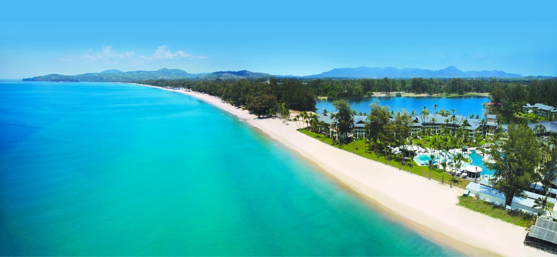 01. Outrigger Laguna Phuket Beach Resort Beachfront Postion Perfect