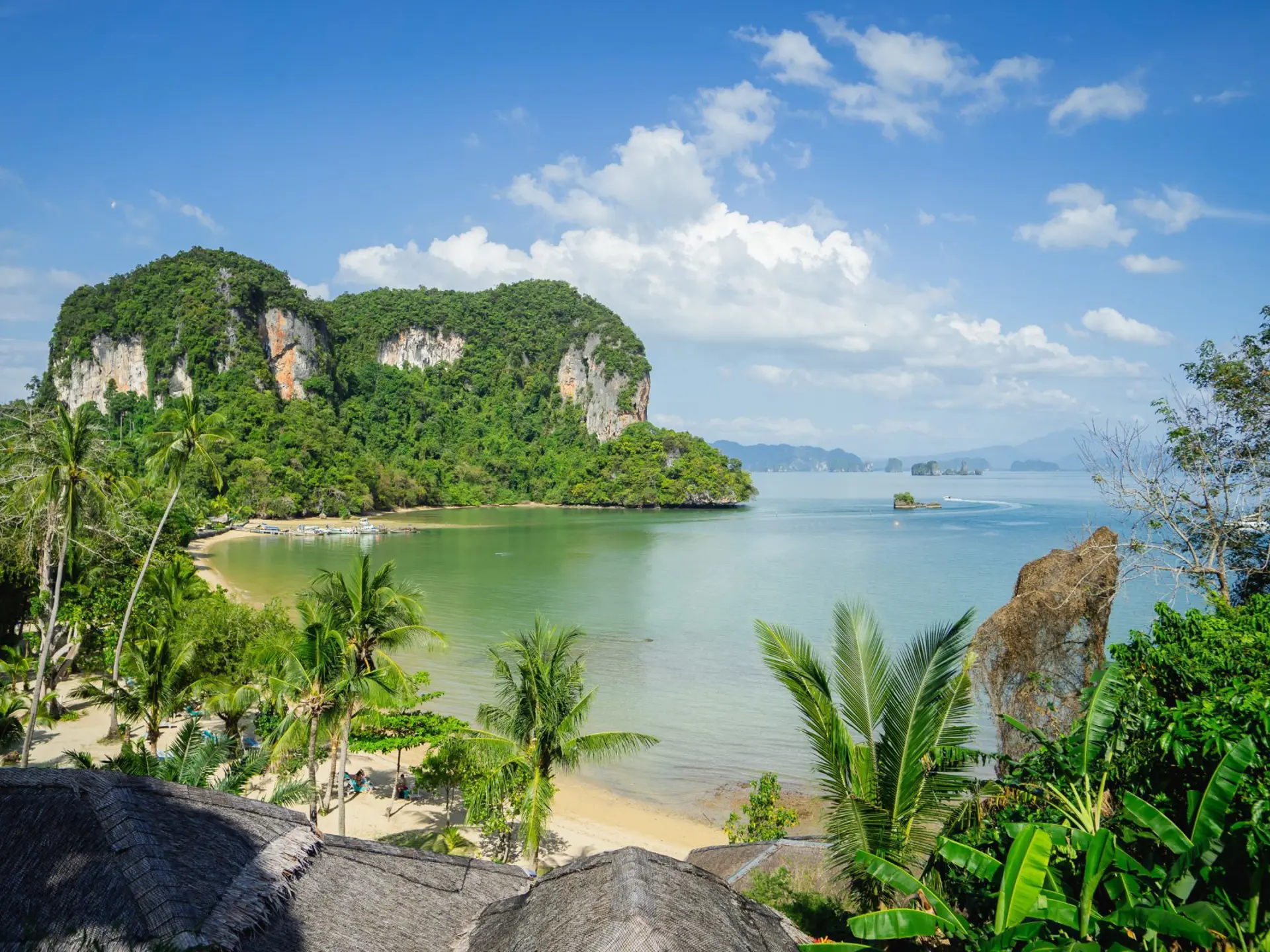 Vue over Paradise Resort