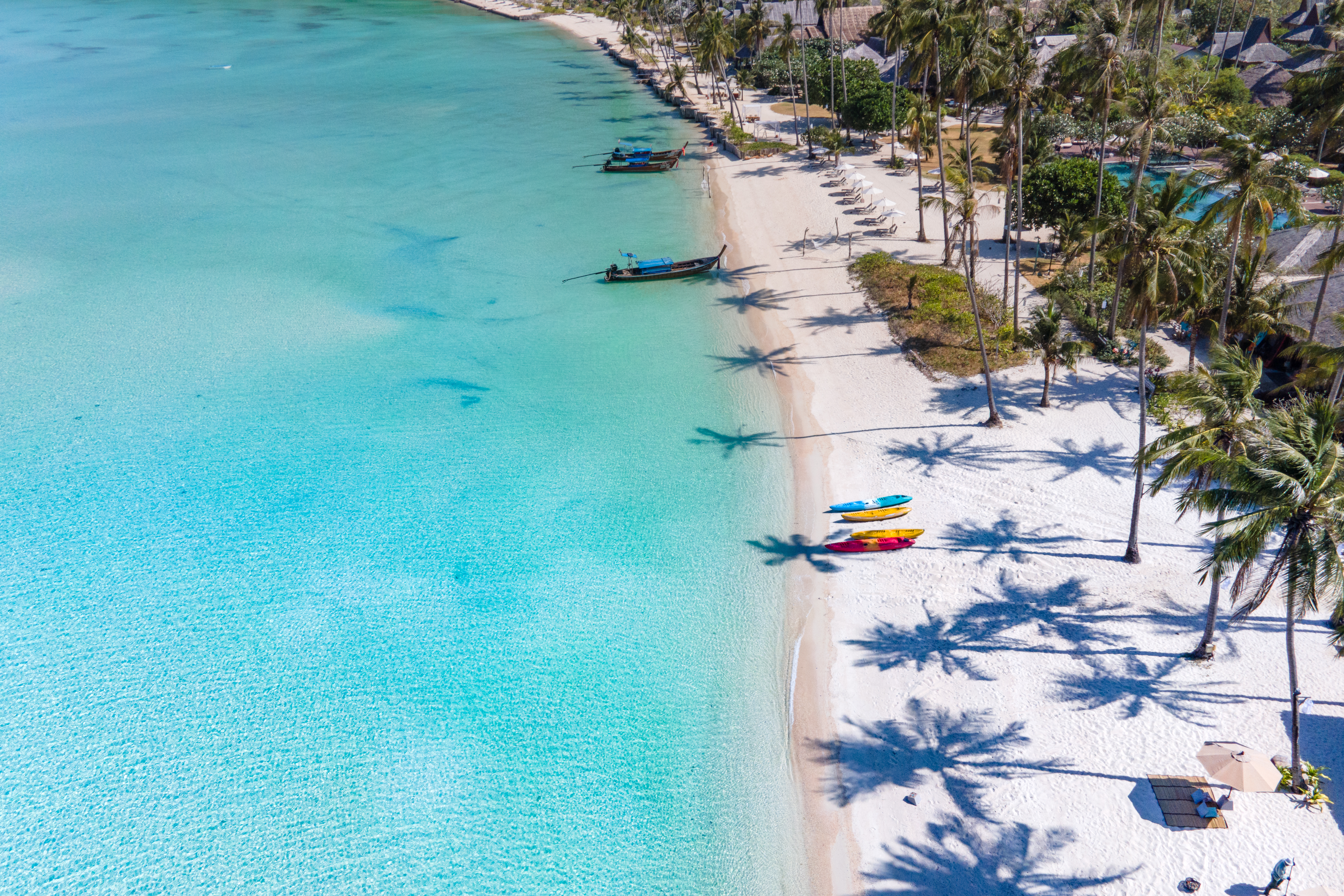 02. Resort Exterior Beach