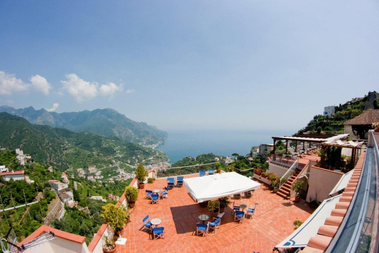 Tagterrassen på Hotel Bonadies