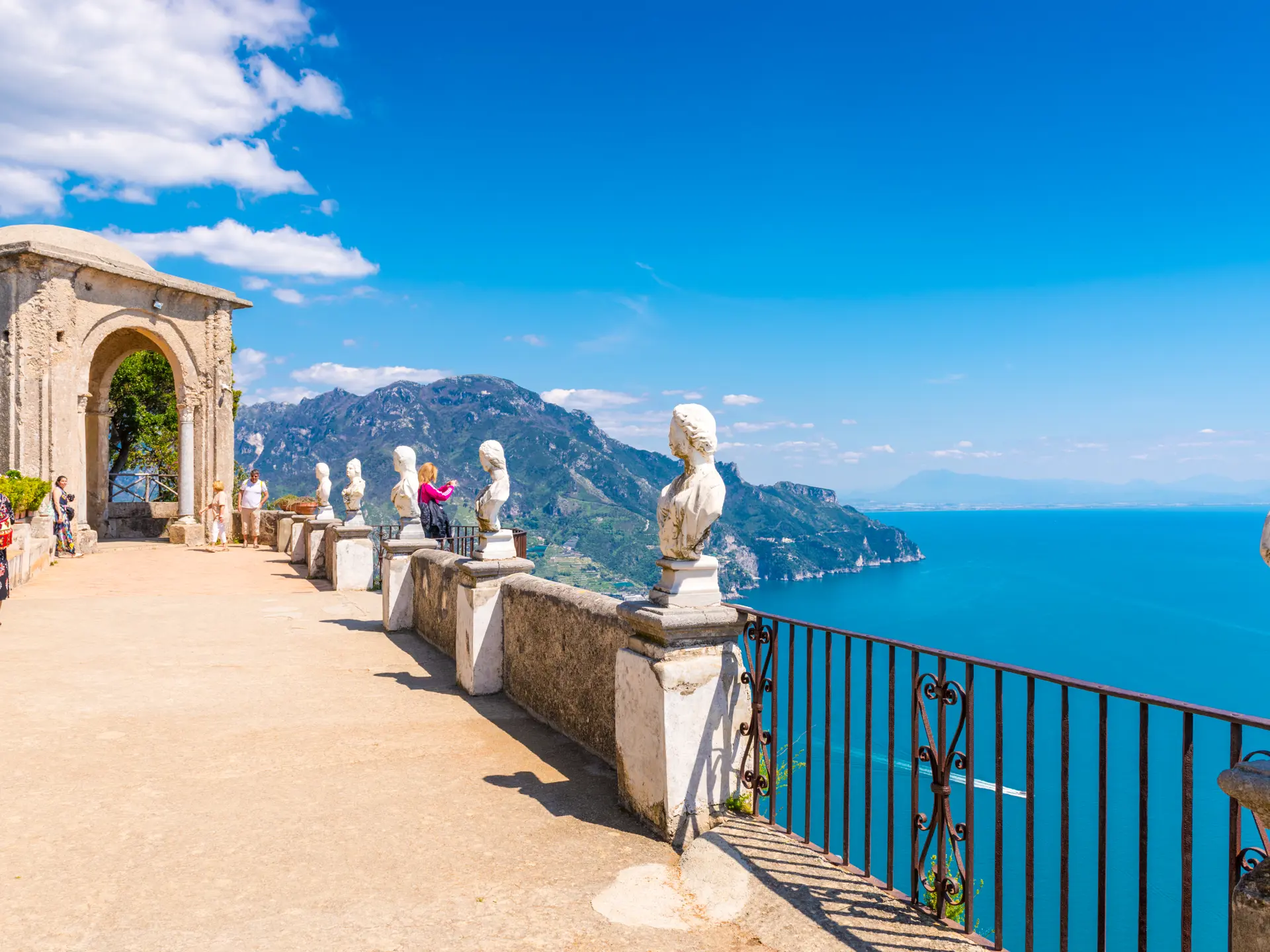 Terrassen ved udsigtspunktet Belvedere i Ravello