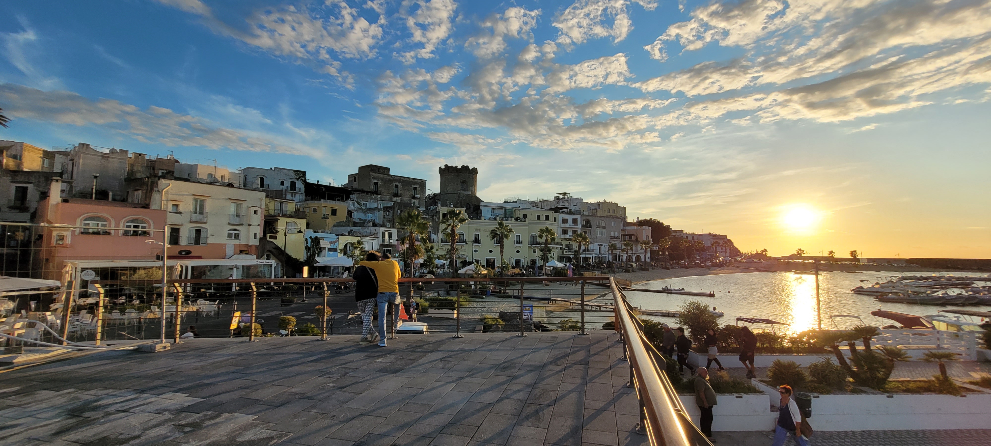 Forio er berømt for sine smukke solnedgange