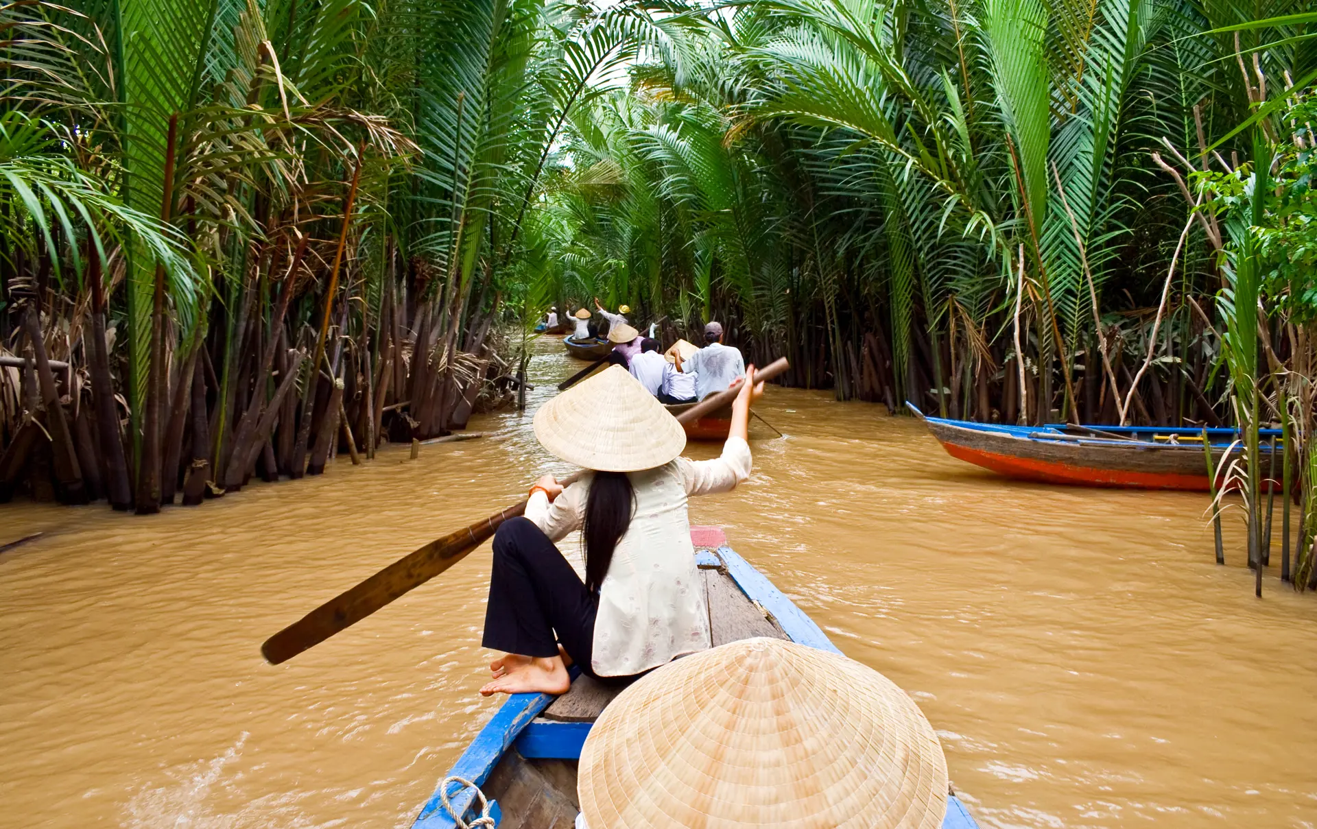 SEJLTUR - Den rigtige måde at opleve Mekong-deltaet på er i båd ad de små kanaler, der fører jer forbi marker og landsbyer, Check Point Travel