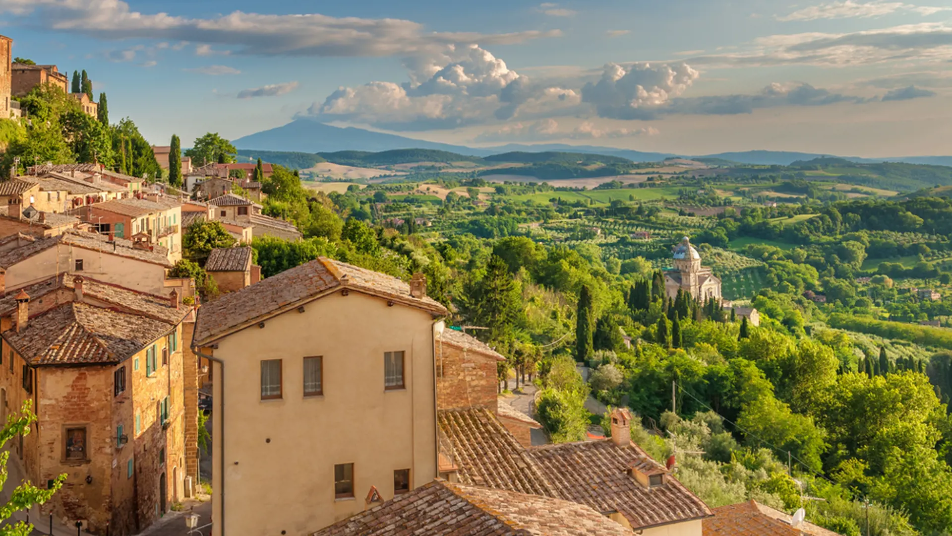Shutterstock 264759209 Montepulciano I Det Sydlige Toscana