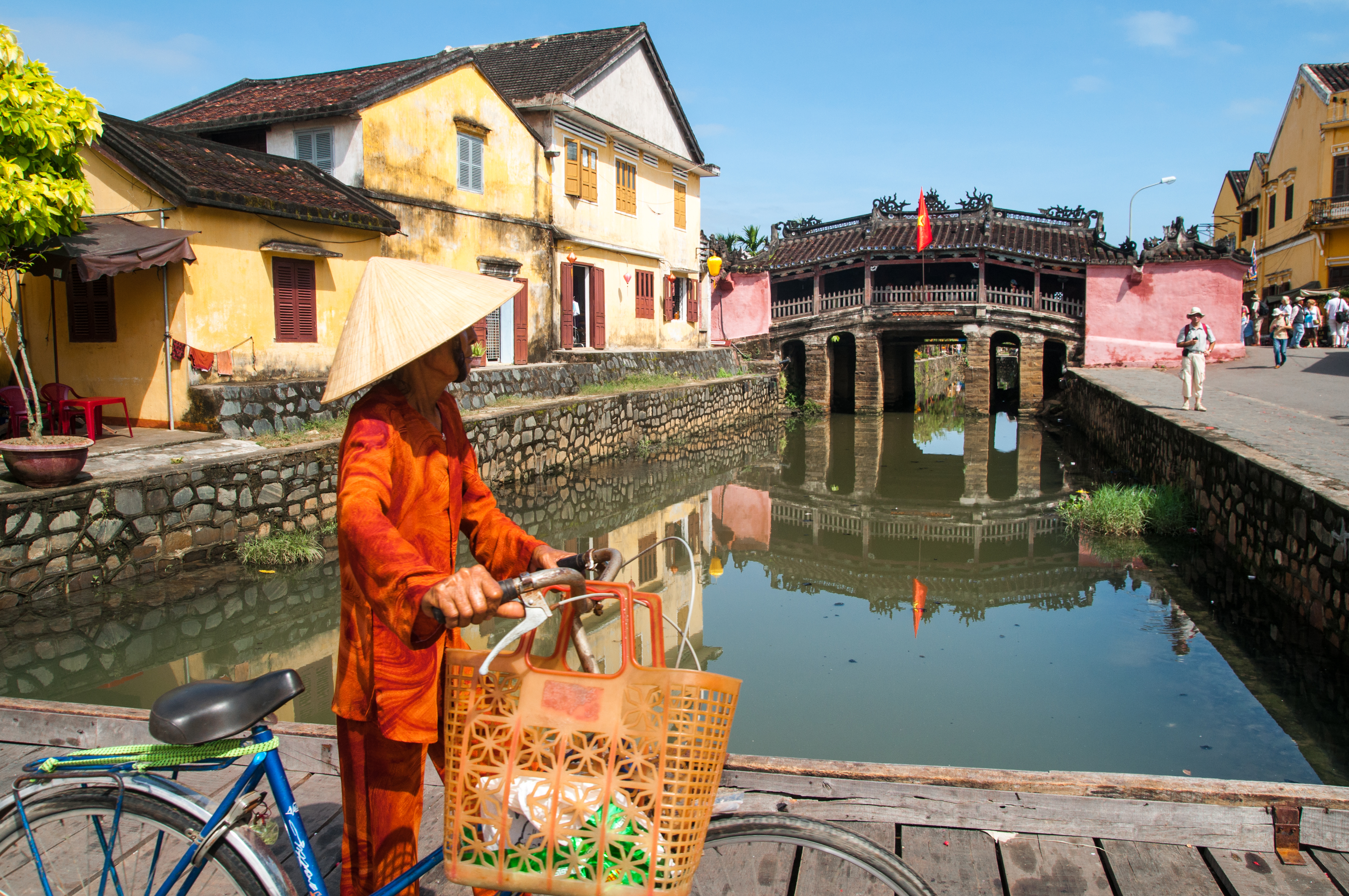 HOI AN - Der er en fantastisk stemning i Hoi An - både i dagtimerne og om aftenen, Check Point Travel