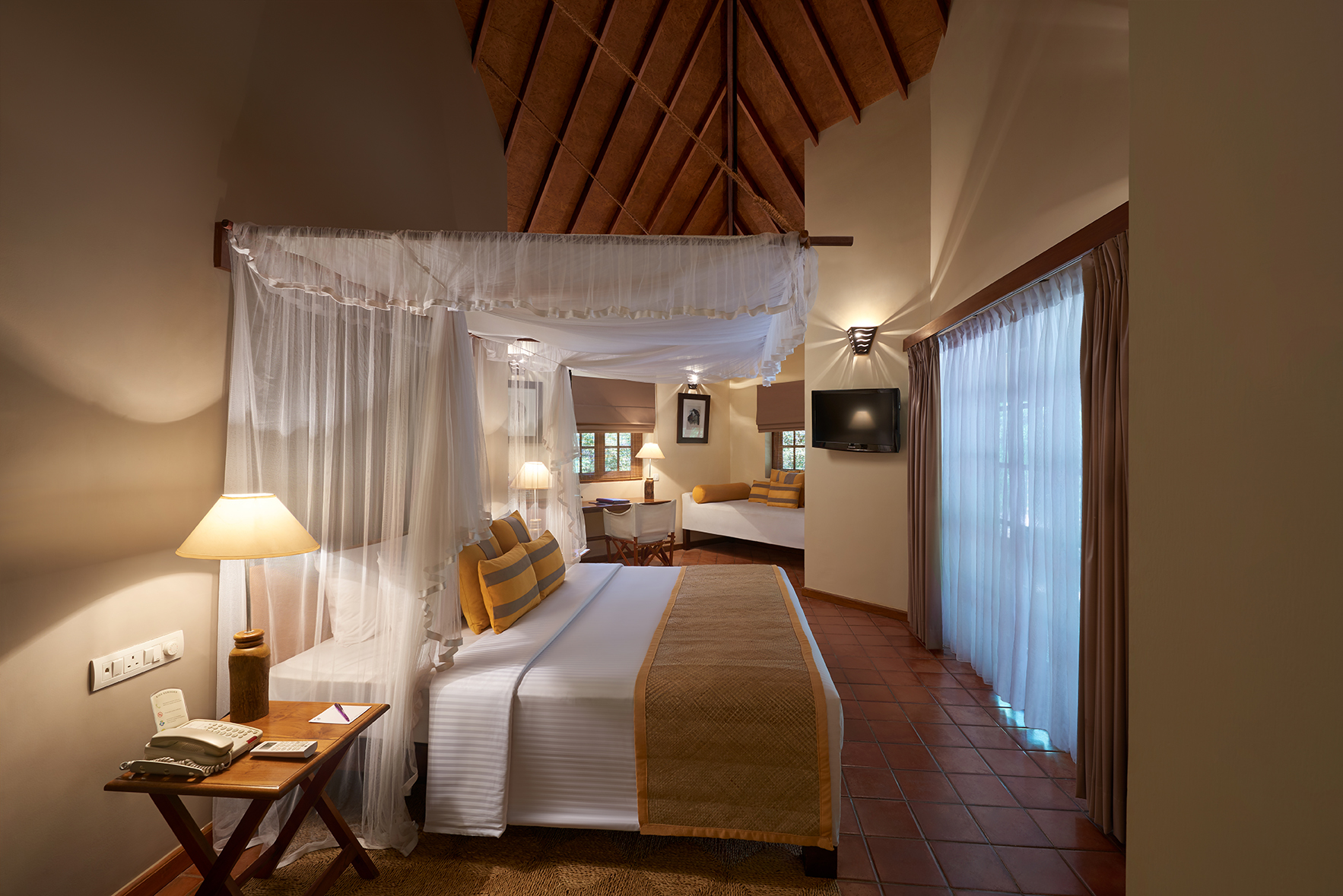 CW Jungle Chalet (1)