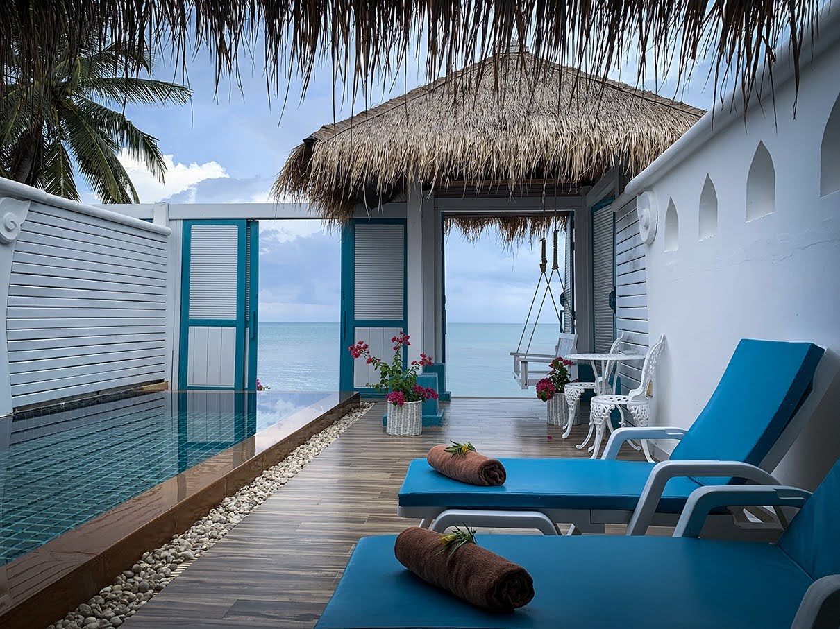 Royal Pool Villa Beach Front (7)