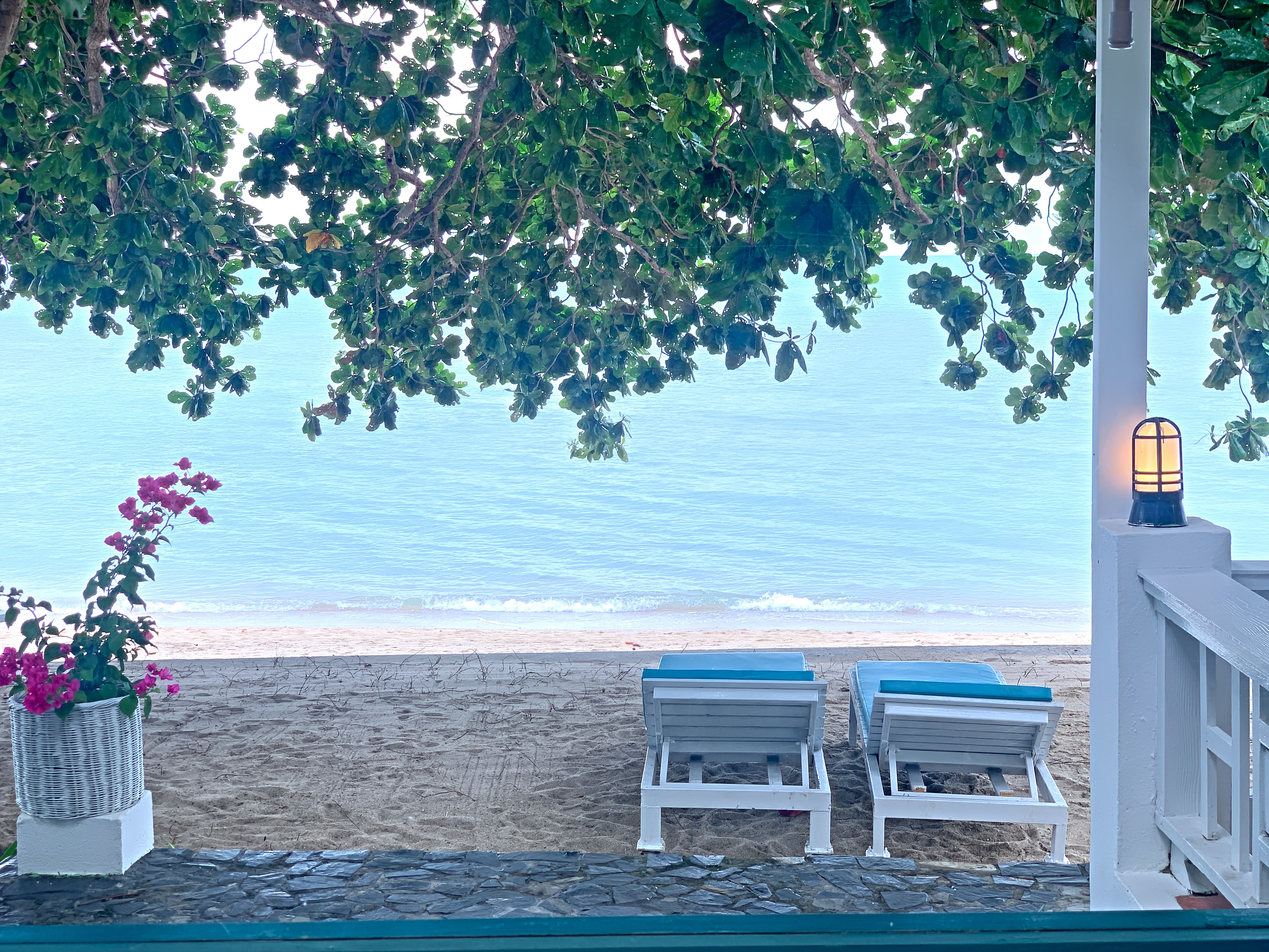 Royal Suite Beach Front (8)