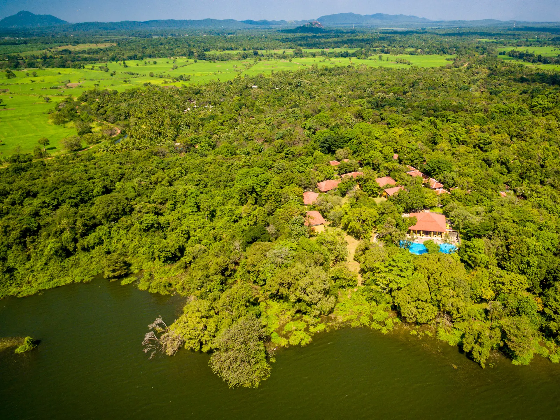 Amaya Lakedji 001620160121 HDR