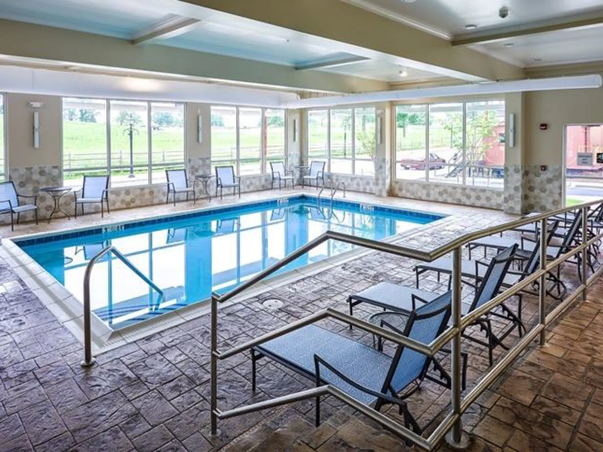 Pool At Hotel Best Western Gettysburg
